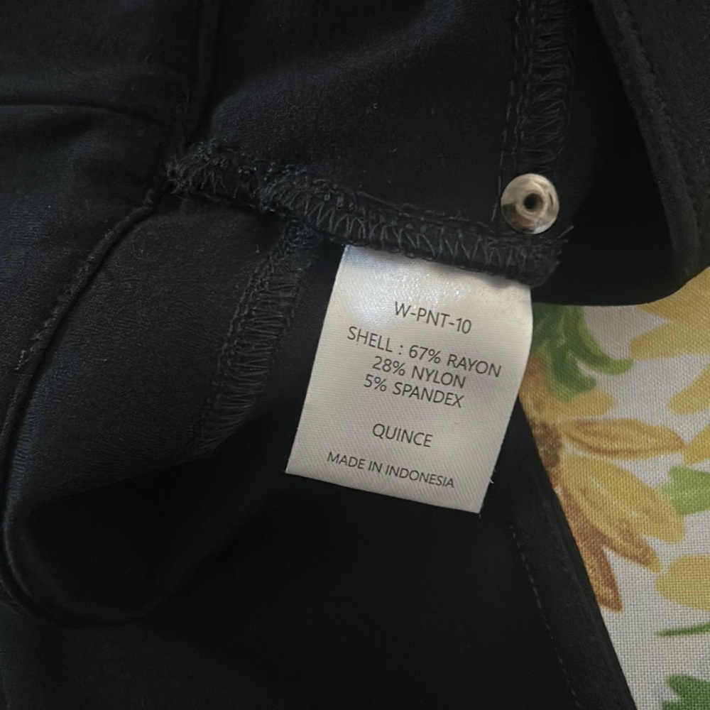 Ultra-Stretch Ponte Ankle Legging - Picture 4 of 9
